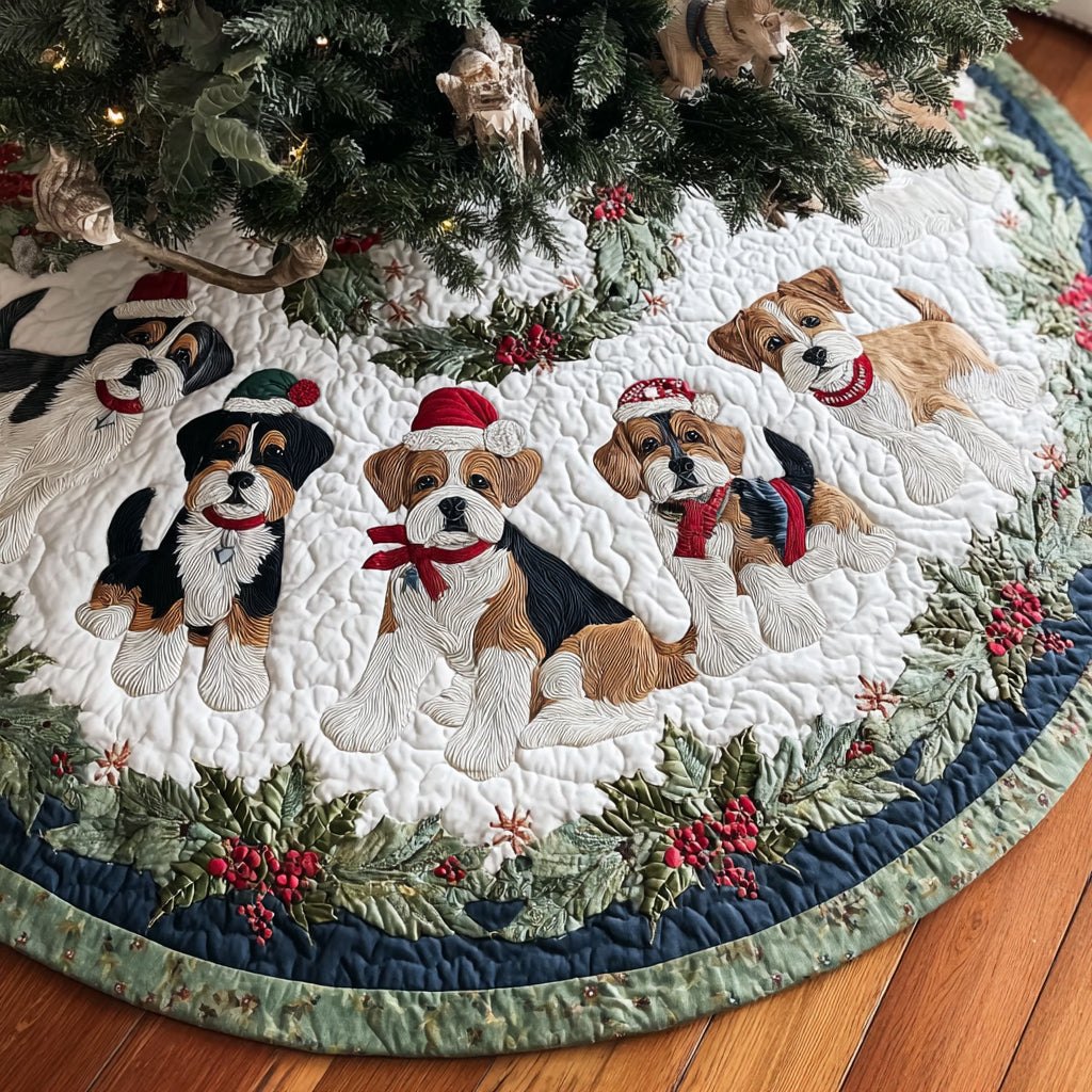 Beagle Berry Christmas Tree Skirt