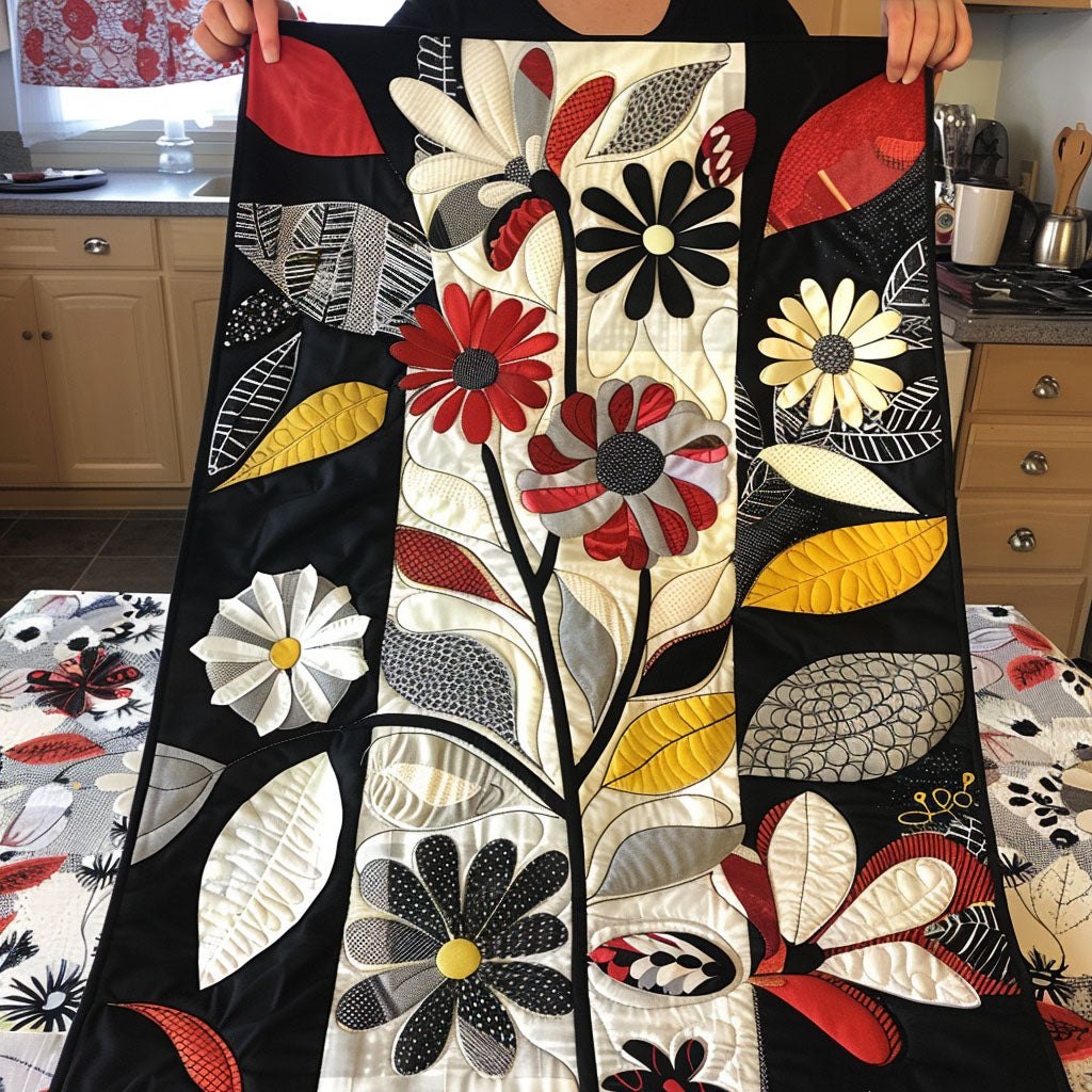 Classic Color Bloom Table Runner