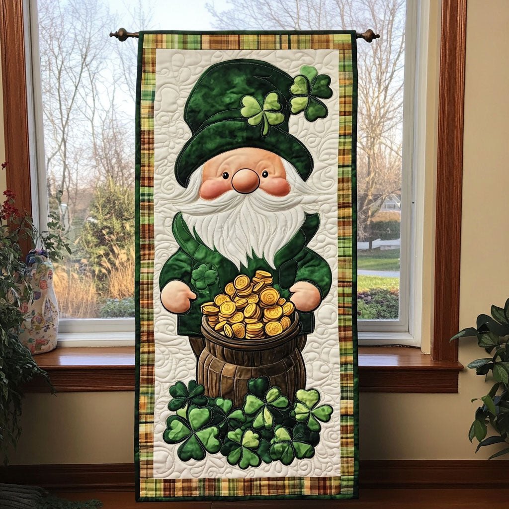 Clover Gold Treasure Table Runner