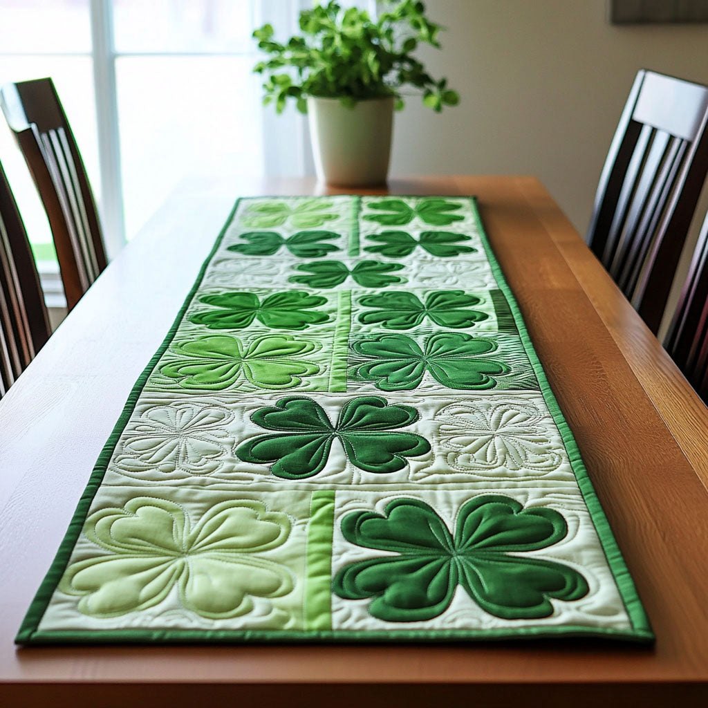 Cloverwood Escape Table Runner