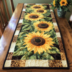 Daisy Mirage Table Runner