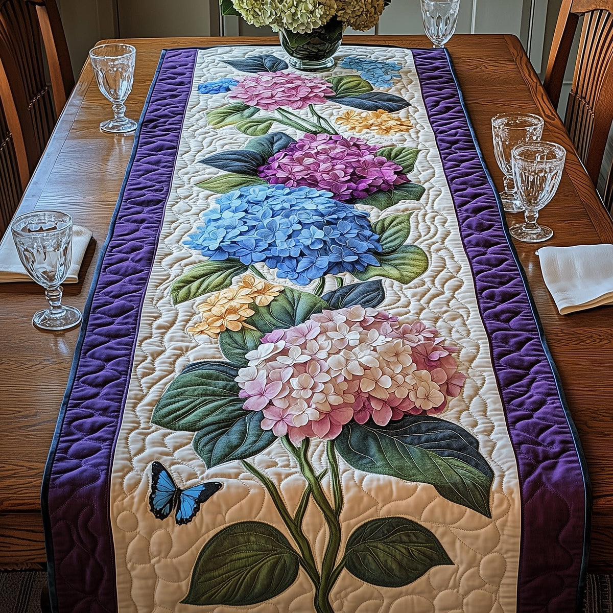 Hydrangea Floral Bliss Table Runner