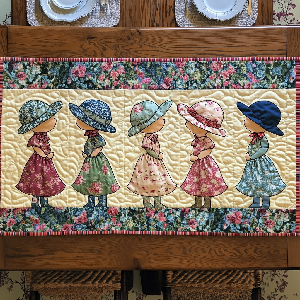 Vintage Sunbonnet Sue Table Runner