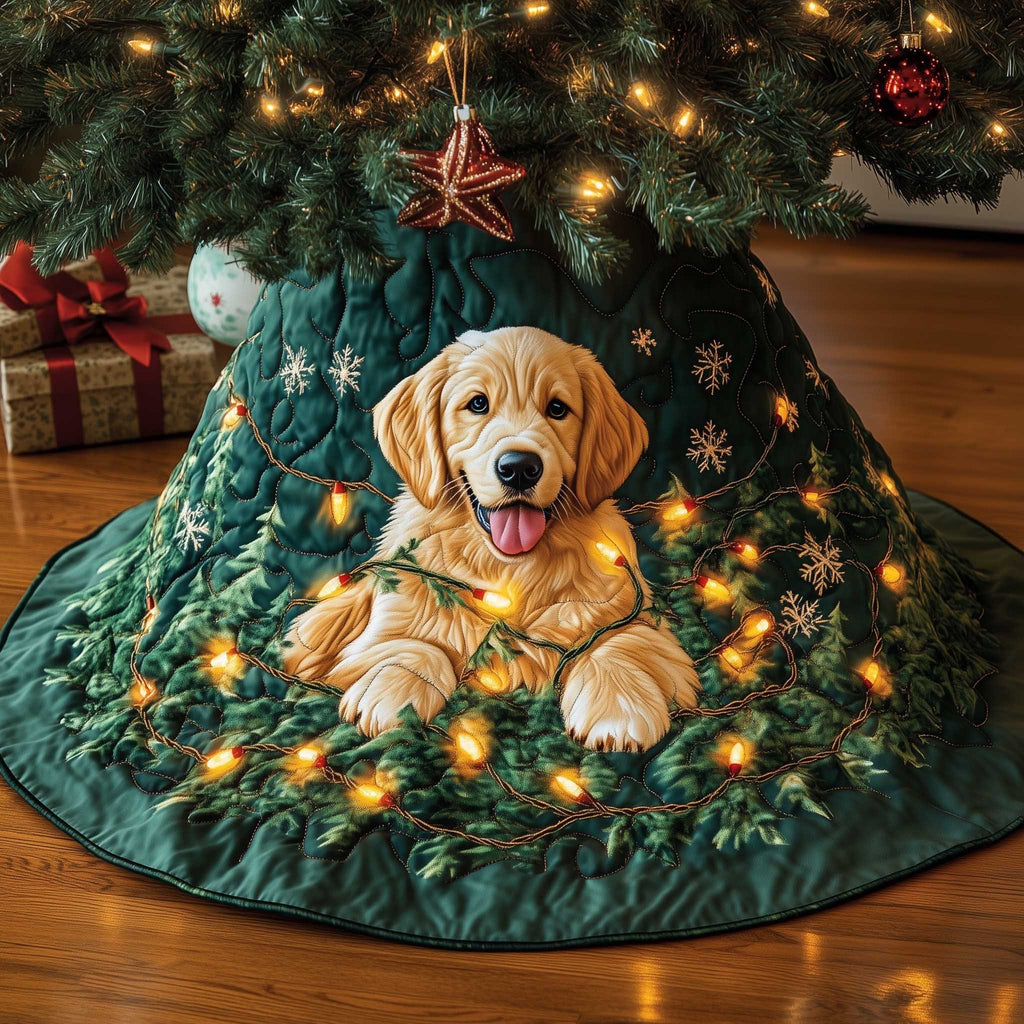 Golden Puppy on Green with Lights Christmas Tree Skirt