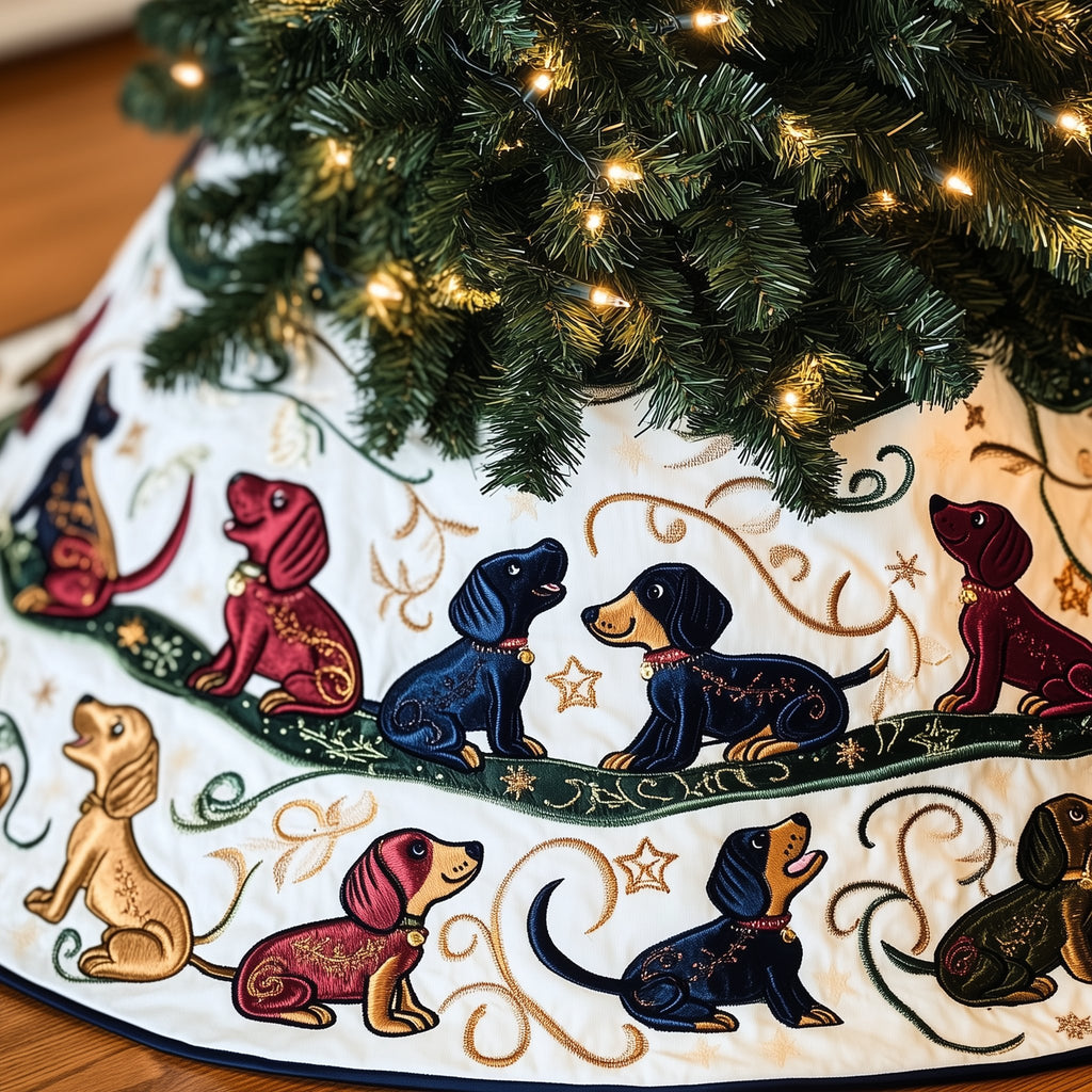 Dachshunds with Green Vine Border Christmas Tree Skirt