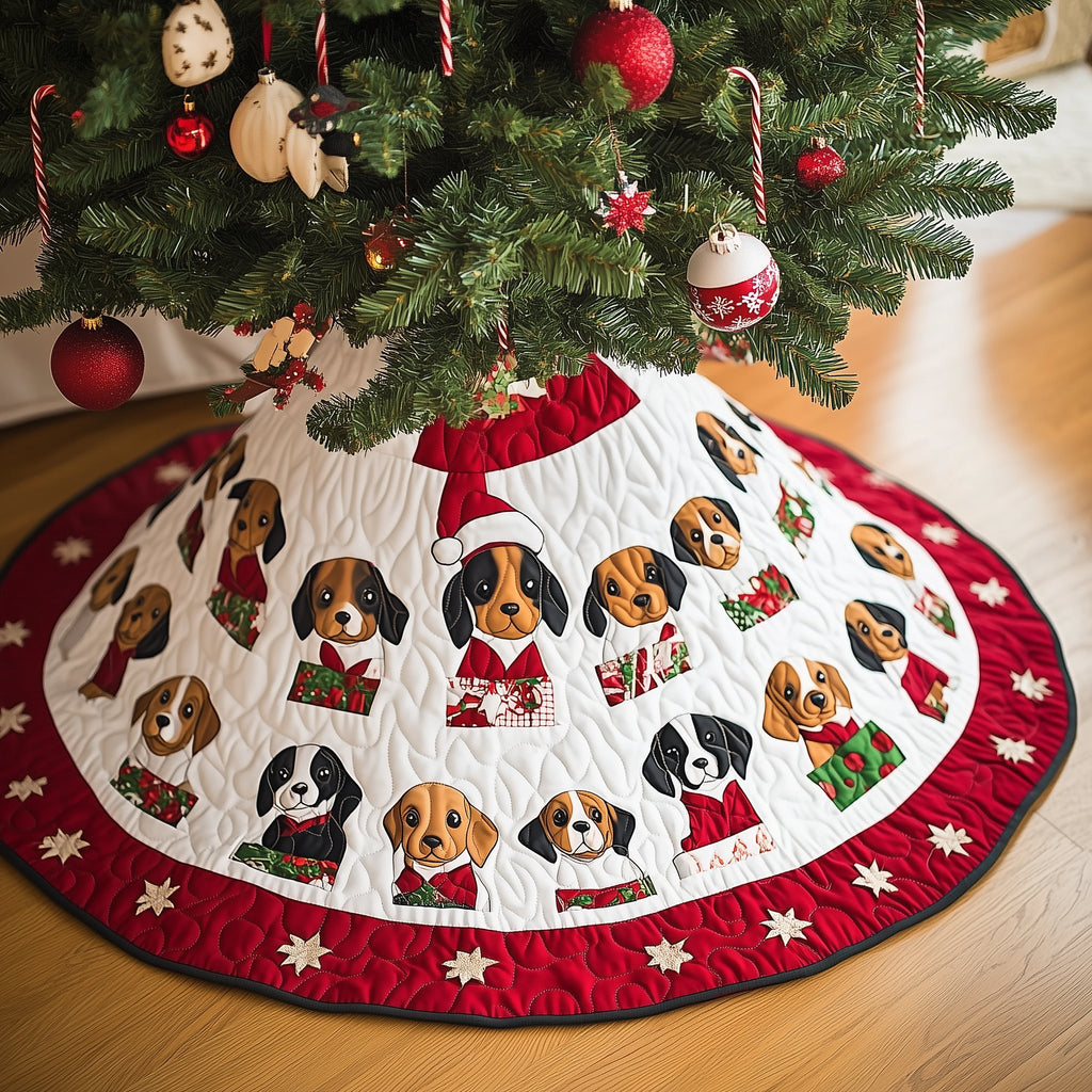Beagles in Scarves on the Red Ring Christmas Tree Skirt