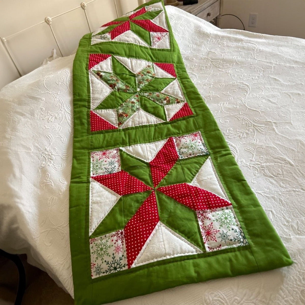 Noel Charm Table Runner