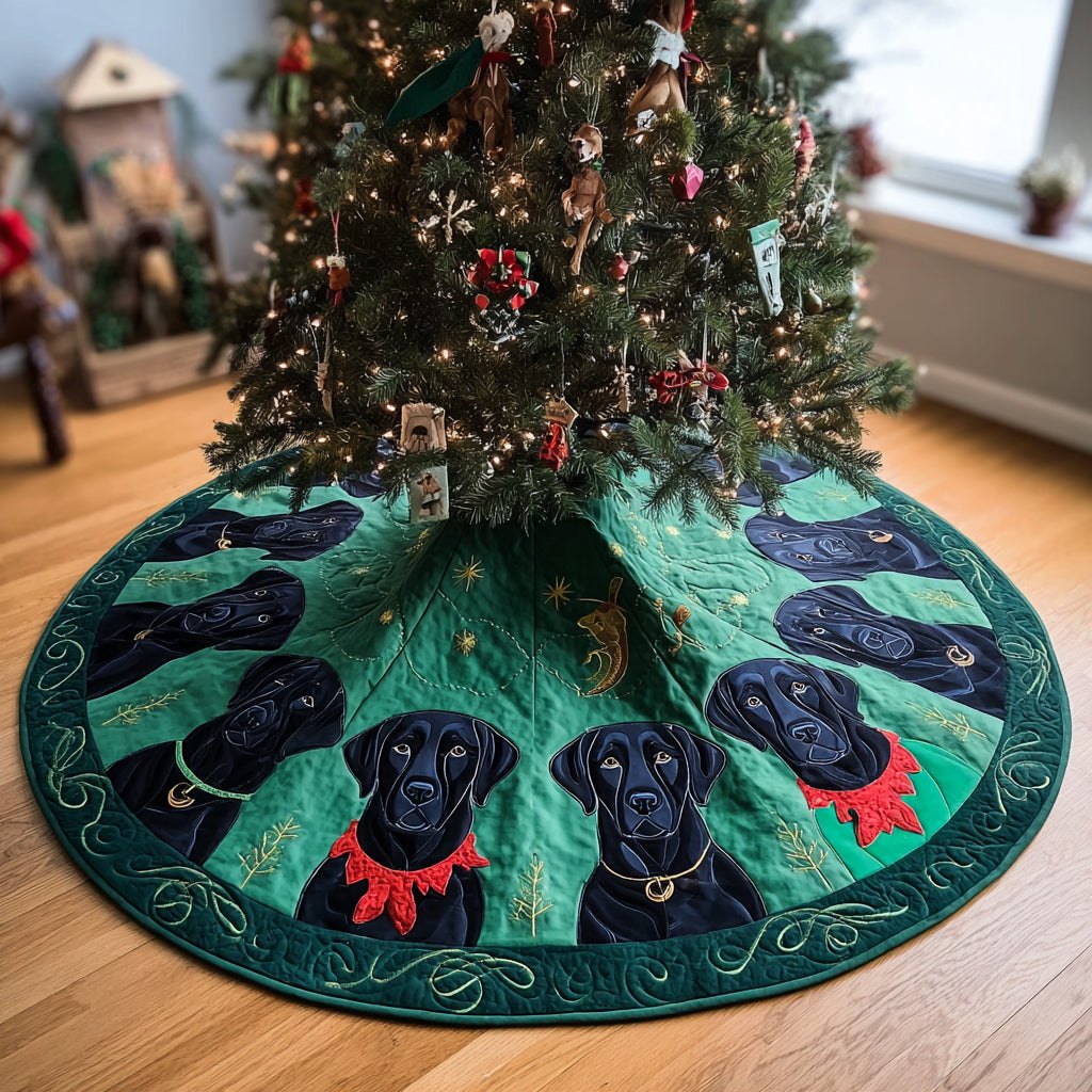 Snowy Nose Christmas Tree Skirt